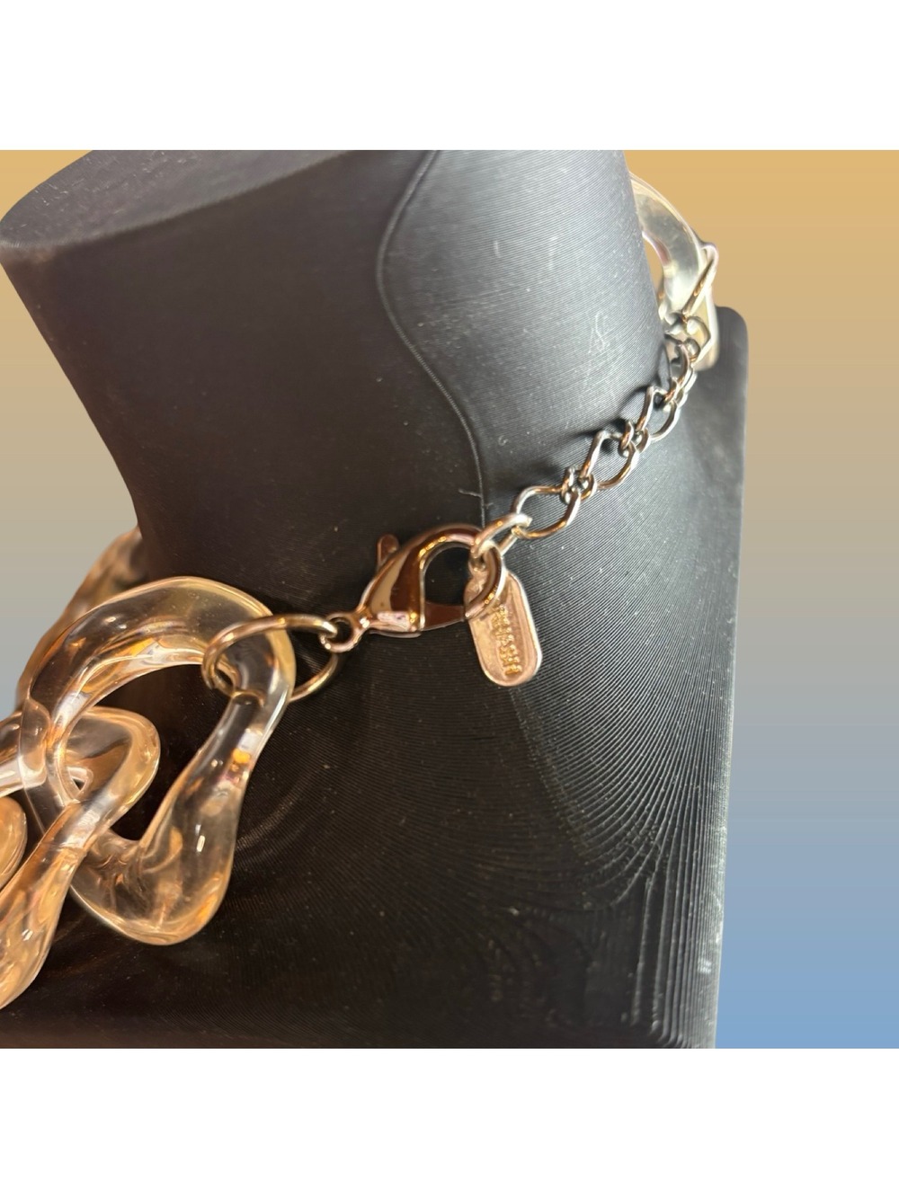 Fornash Clear Acrylic Chain-Link Necklace Adjustable Metal Clasp & Designer Tag - Picture 4 of 8